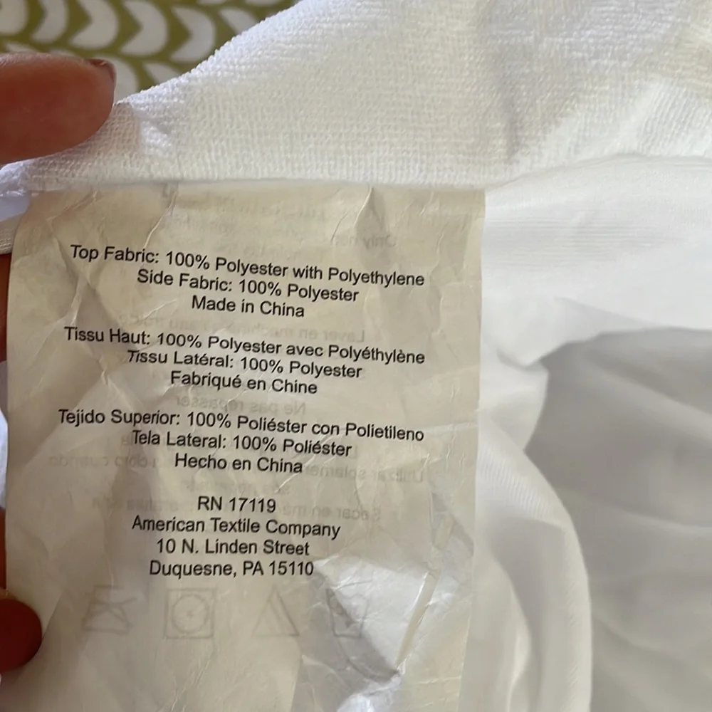 Queen water proof mattress cover